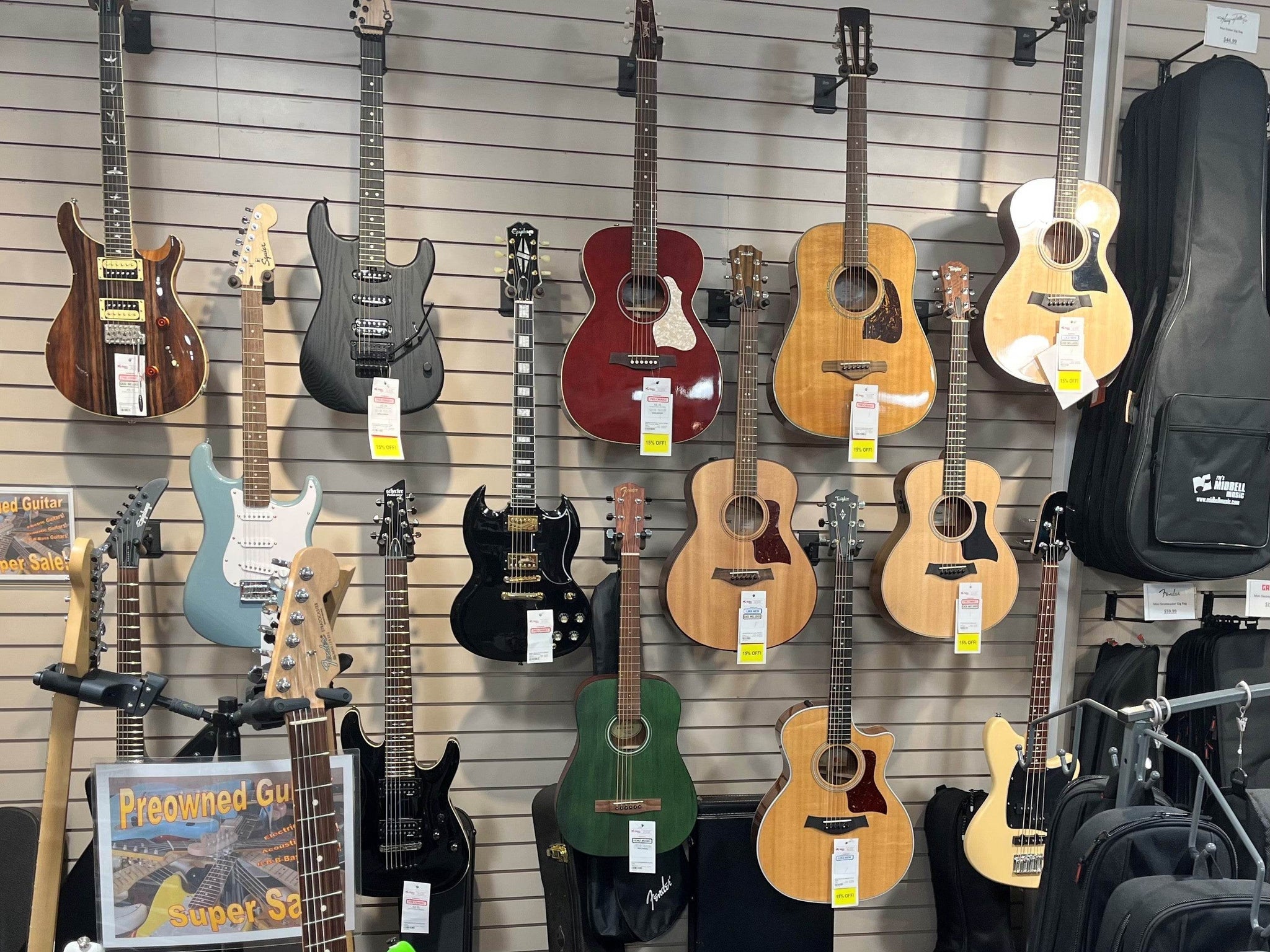 Pre-Owned Acoustic & Acoustic-Electric Guitars - Ray's Midbell Music