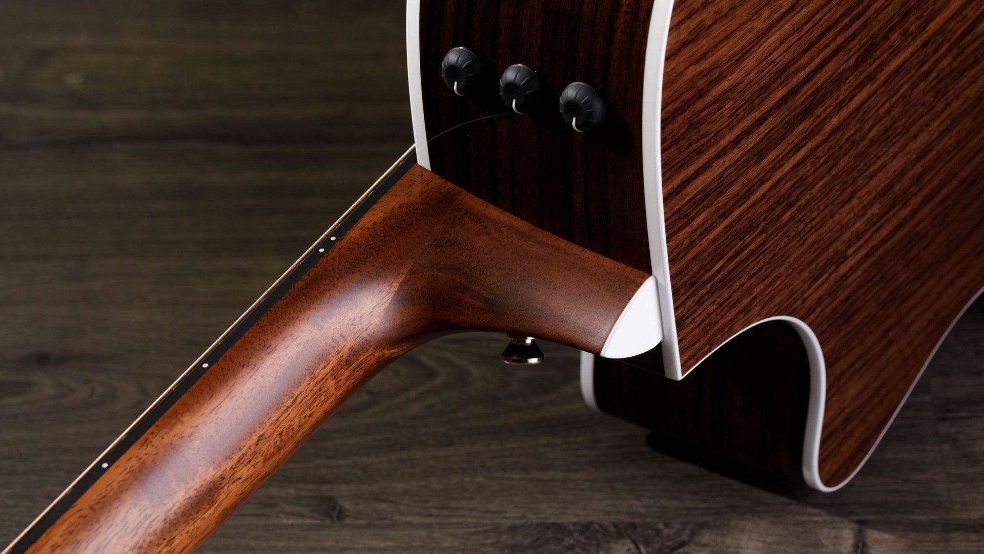 Taylor 414CERSUNBURST 400 Series Grand Auditorium Single Cut A/E (Sunburst) - Ray's Midbell Music