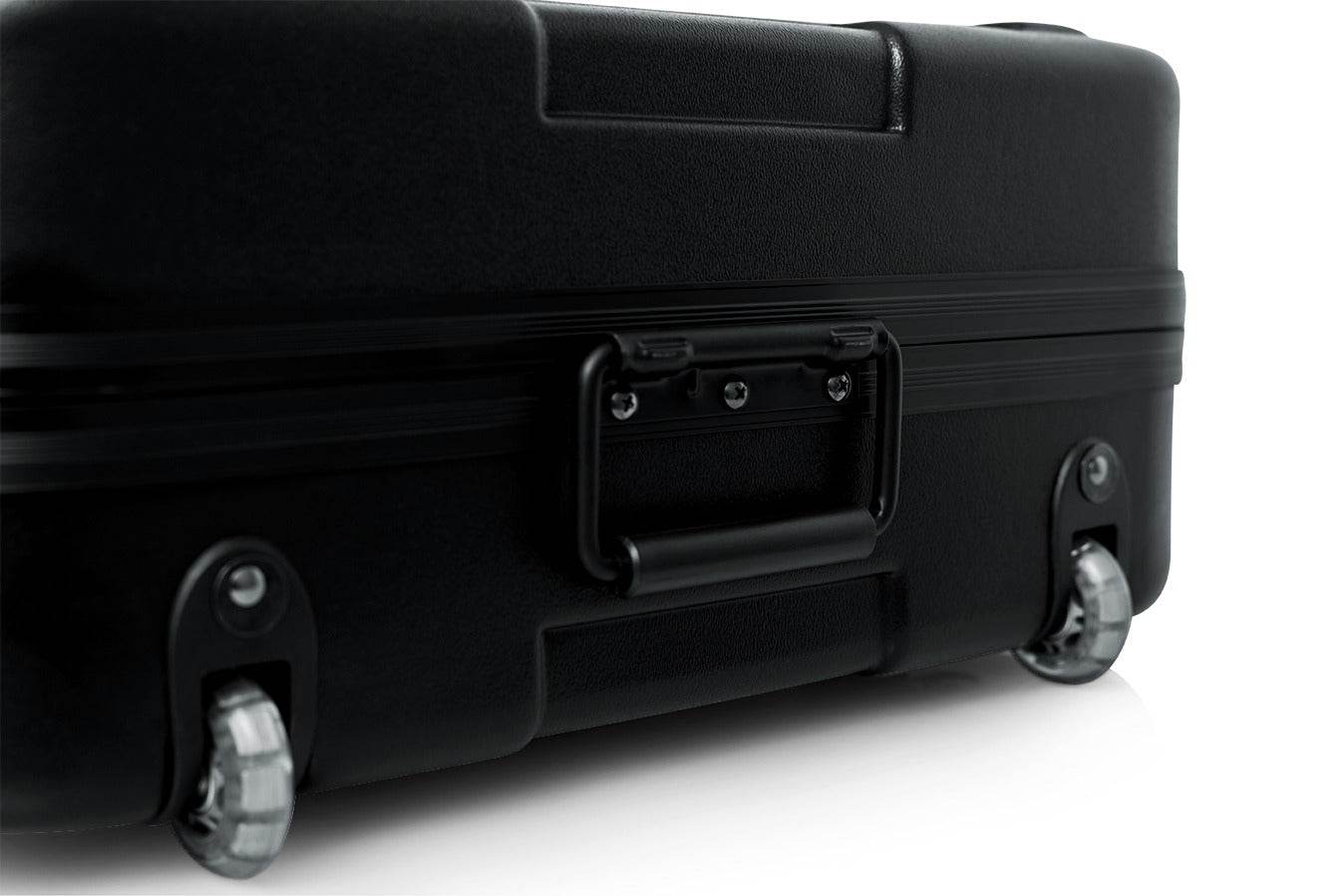 GATOR CASES GTSAKEY88SLXL TSA Series ATA Molded Keyboard Case w/ Wheels for Slim Extra Long 88-note Keyboards - Ray's Midbell Music