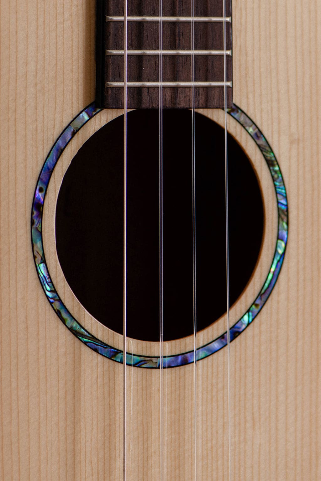 Kala KA20THSQSTWBAG 20th Anniversary Solid Spruce Top Quilted Sapele Tenor Ukulele with Bag