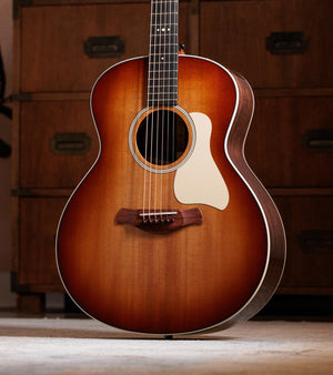 Taylor GOLD LABEL 714ESBCP Gold Label 700 Series Super Auditorium A/E Guitar (Sunburst w/Cream Pickguard)