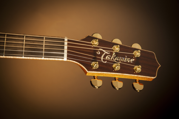 Takamine JTAKP7DC Pro Series All Solid Dread A/E Guitar (Natural)
