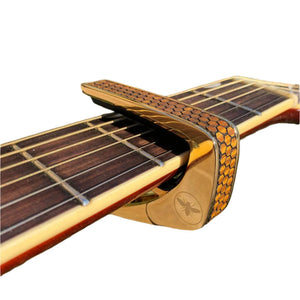 THALIA THCG20204 Curly Hawaiian Koa Save the Bees Honeycomb, Gold Finish - Ray's Midbell Music