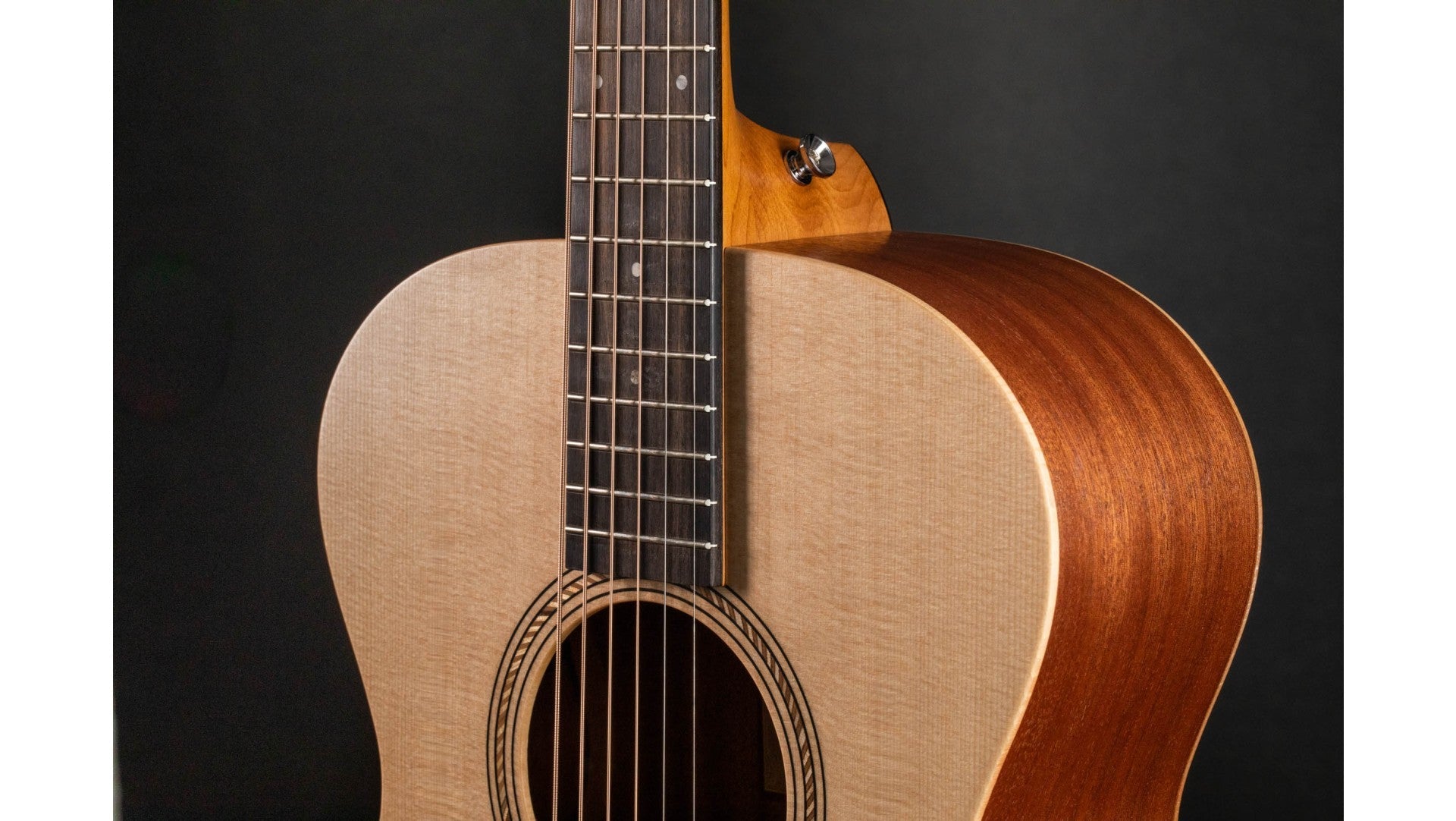 Taylor ACADEMY12E Academy Series Concert Size A/E Guitar