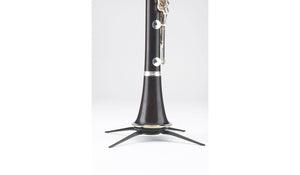 K & M 15222B Clarinet In Bell Stand (4 Legs) - Ray's Midbell Music